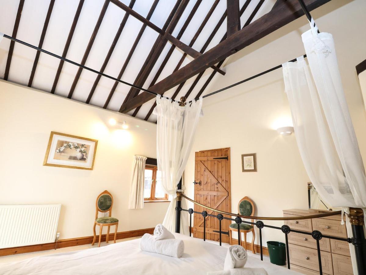 Villa Pear Tree à Wood Norton Extérieur photo